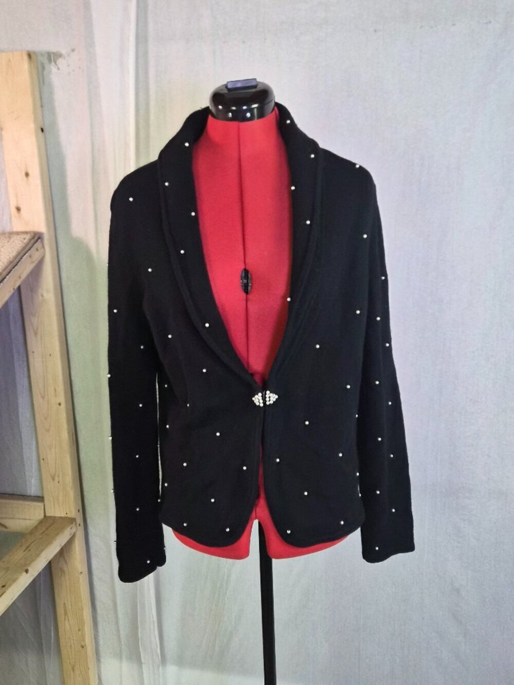 Jones New York Cardigan Size L Petite Black Angora Wool Pearls Grandmacore F955